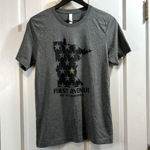 Minnesota First Avenue T Shirt - Size Medium